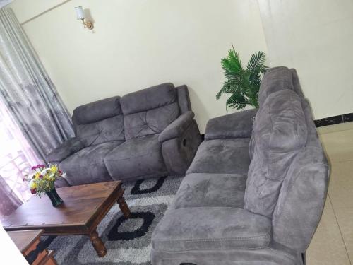 Lux Suites Forever Apartments Kilimani