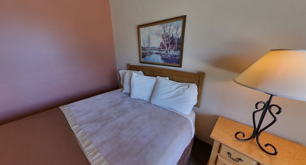 Outback Roadhouse Motel and Suites - photo 6