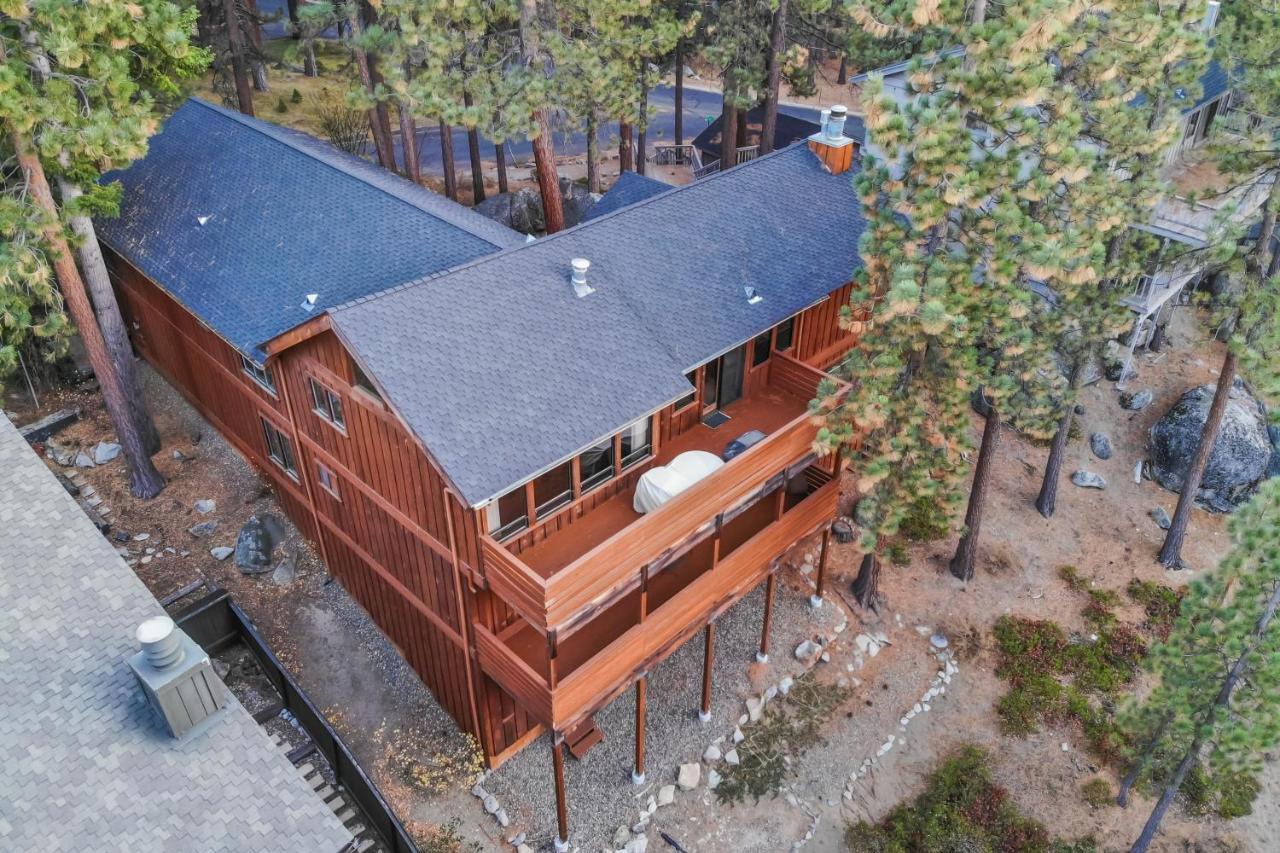Skyland Retreat Max nighttime occupancy of 8
