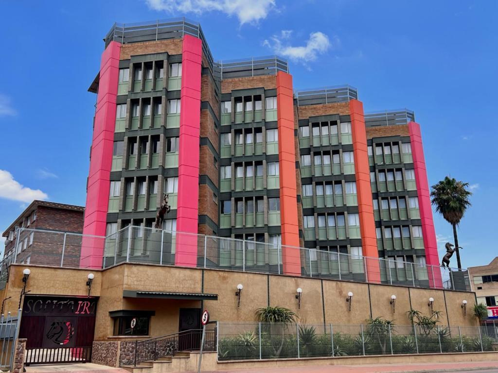 Solitaire Guest Apartments — 4-Star Luxury Hotel in Pretoria, South Africa