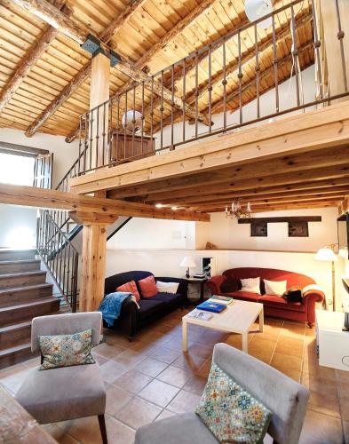 Hestia Vut - carbon neutral hotel in Ayllon