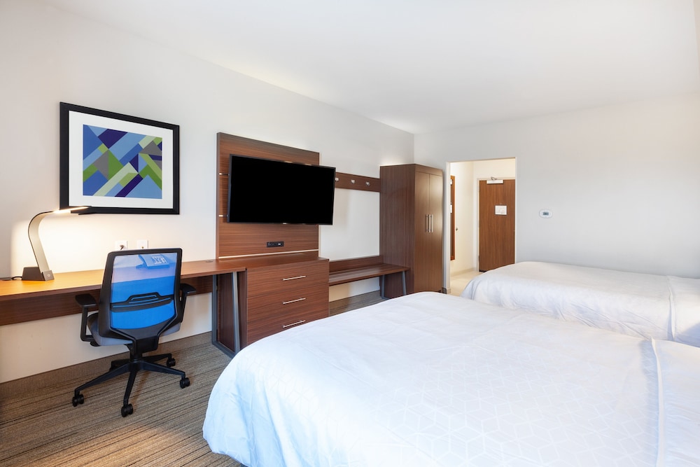 Holiday Inn Express & Suites Tulsa Northeast Owasso by IHG - photo 11