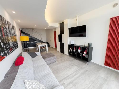 Emma Apartment 135 Mq Free Parking — 4-Star Luxury Hotel in Orvieto, Italy