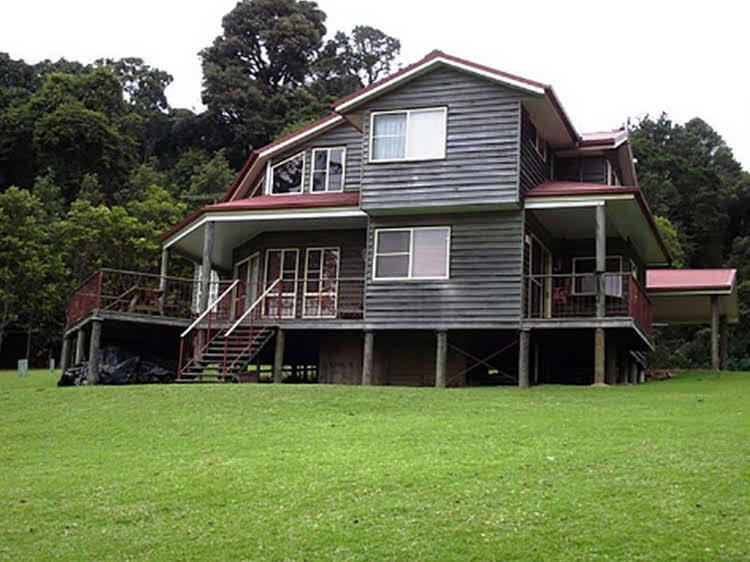 Bunya Mountains Accommodation Centre — 4-Star Luxury Hotel in Dalby, Australia