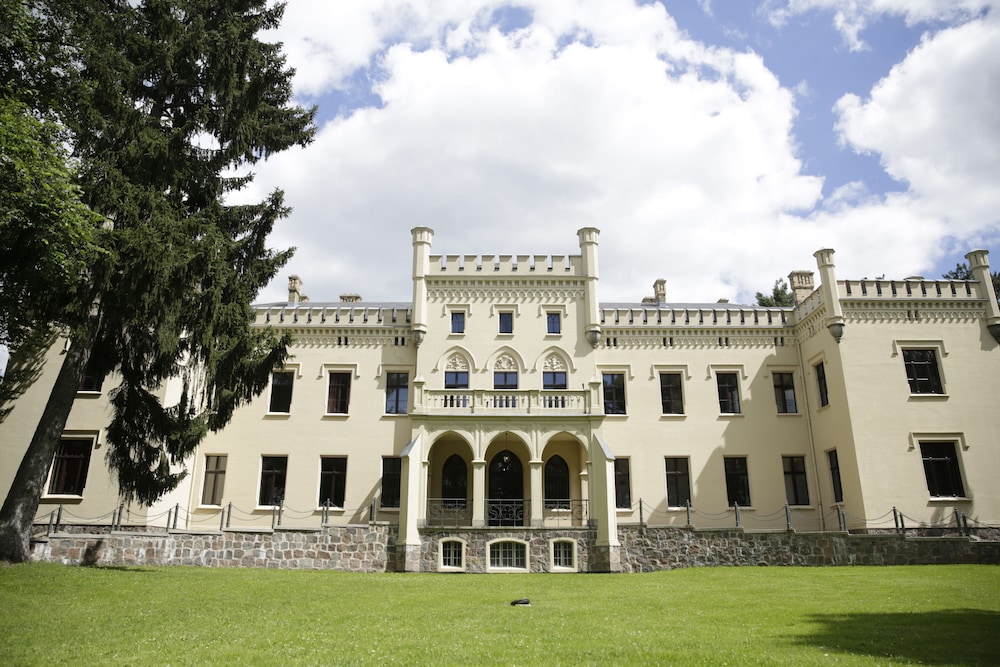 Hotel Schloss Reichenow - last minute hotel in Schulzendorf