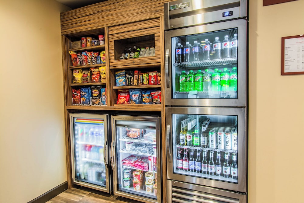 Towneplace Suites by Marriott Evansville Newburgh - photo 30