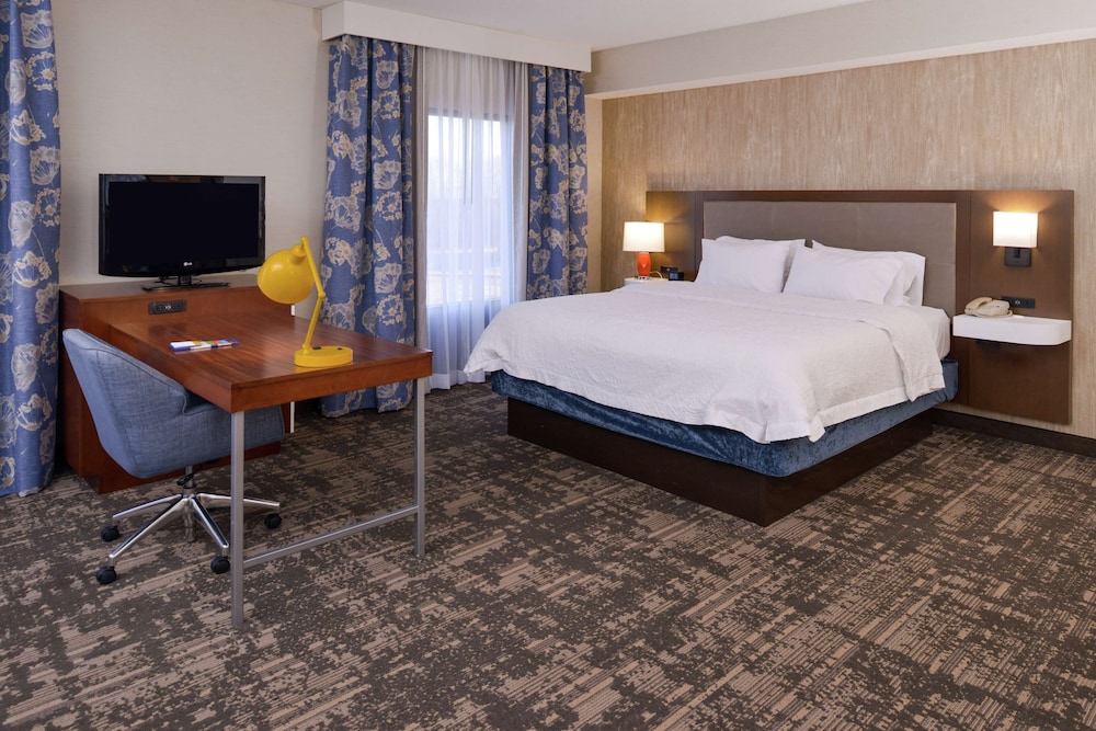 Hampton Inn & Suites Wilmington - photo 21