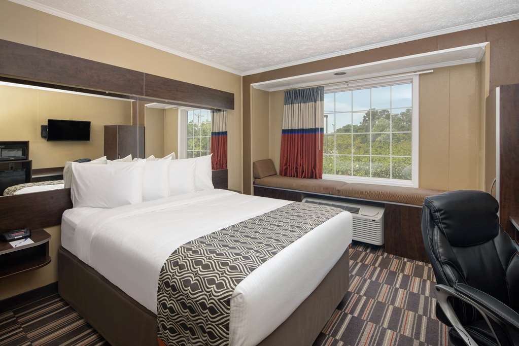 Microtel Inn & Suites by Wyndham Columbia Fort Jackson N in Columbia, United States