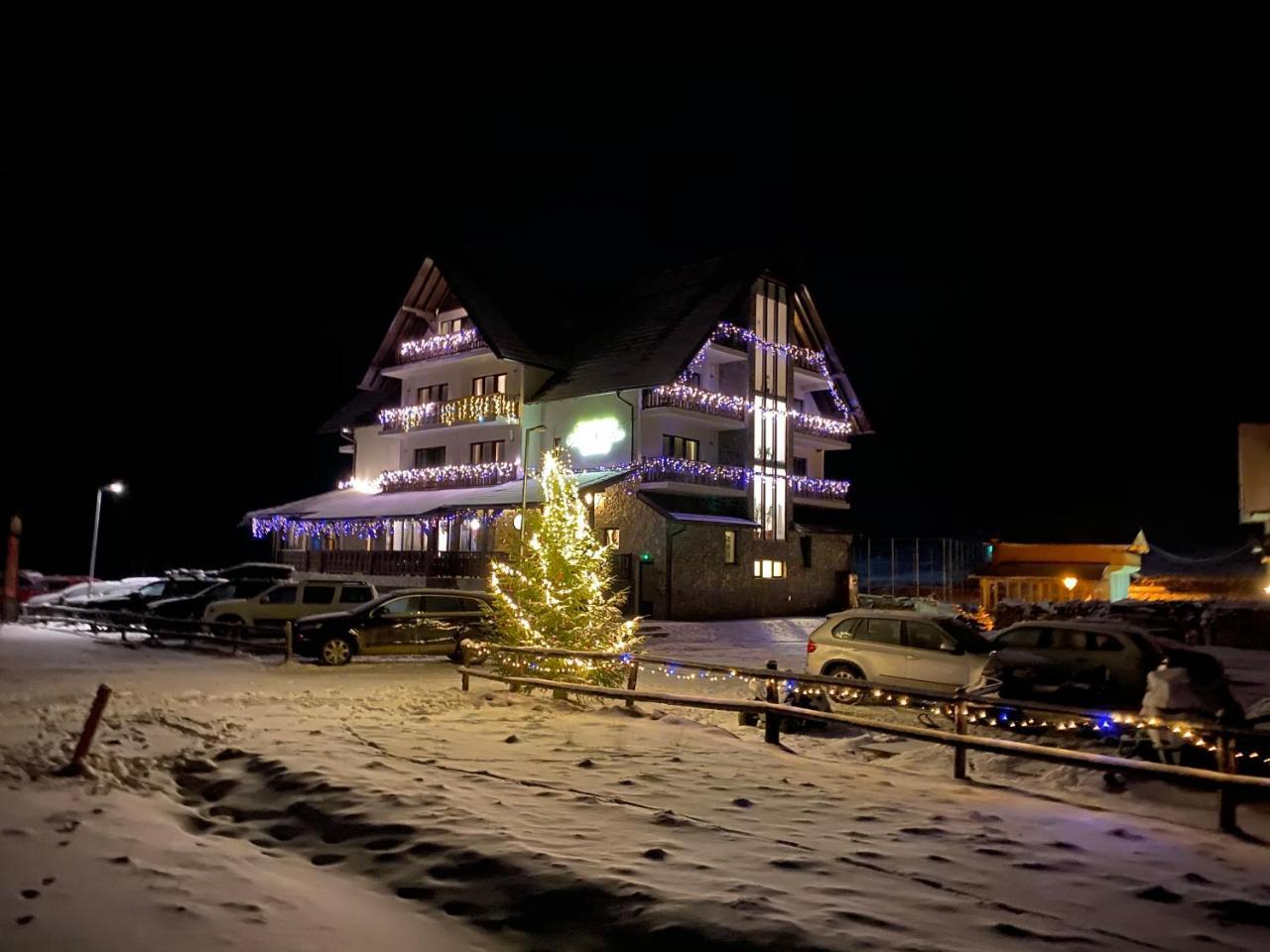 Pensiunea Poarta Raiului — 4-Star Luxury Hotel in Sugag, Romania