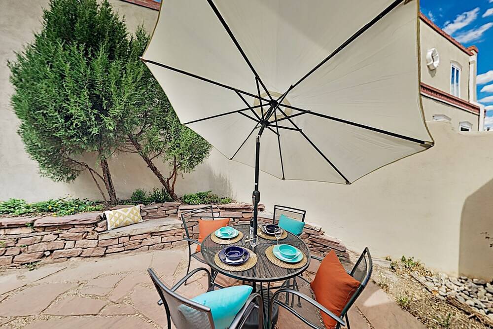 Zona Rosa Suites - photo 16