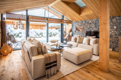 Chalet Sia Contemporain Sauna prive — 4-Star Luxury Hotel in Chamonix-Mont-Blanc, France