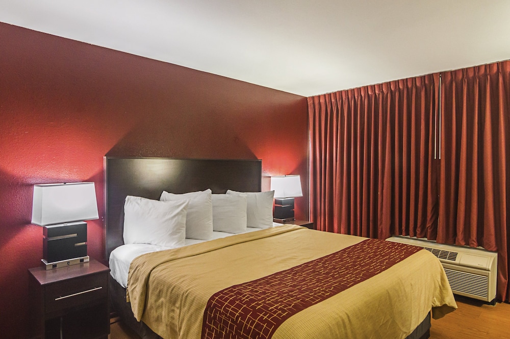 Red Roof Inn Lubbock - photo 12