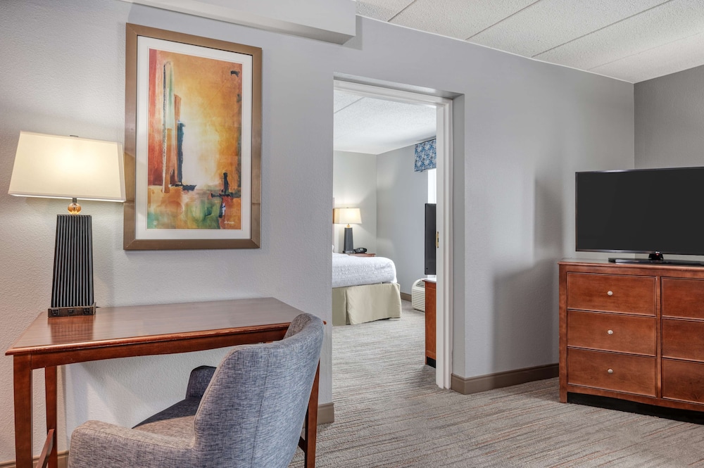 Hampton Inn Baltimore White Marsh - photo 19