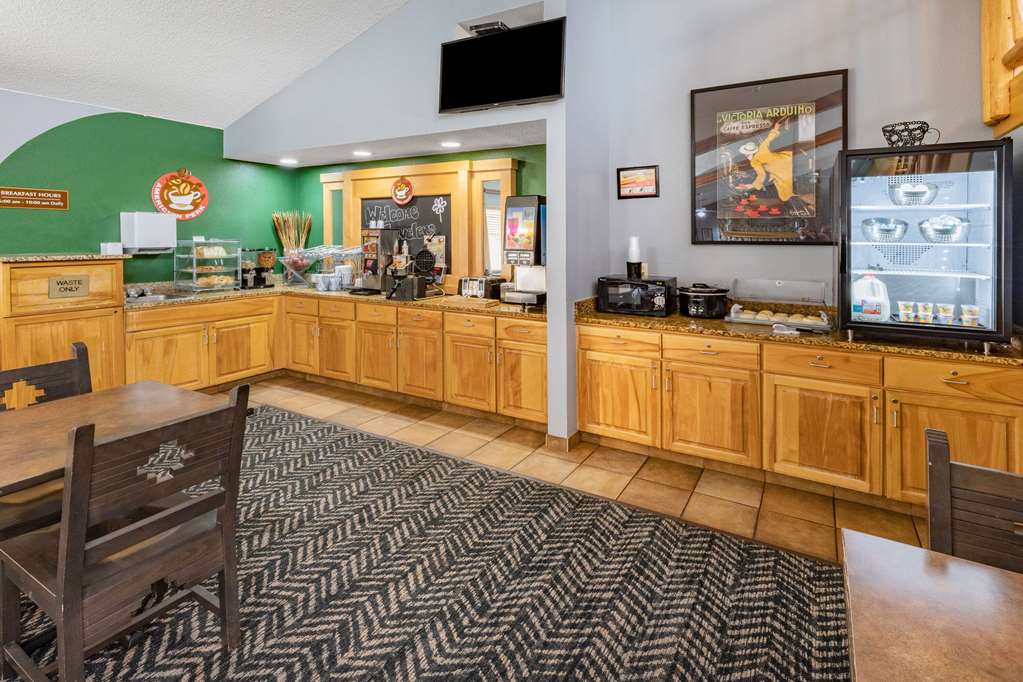 AmericInn by Wyndham Sayre - photo 43