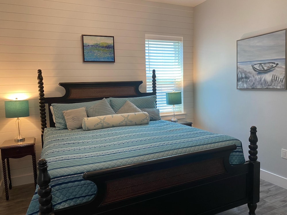 The Coastline Inn - last minute hotel in Miramar Beach