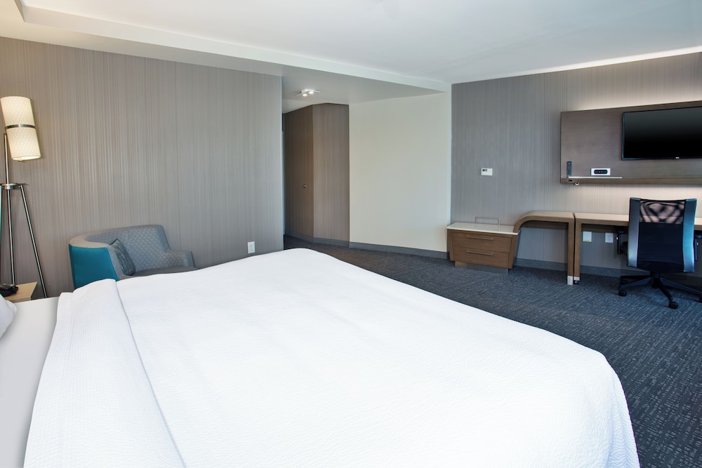 Courtyard by Marriott Dallas Flower Mound - photo 15