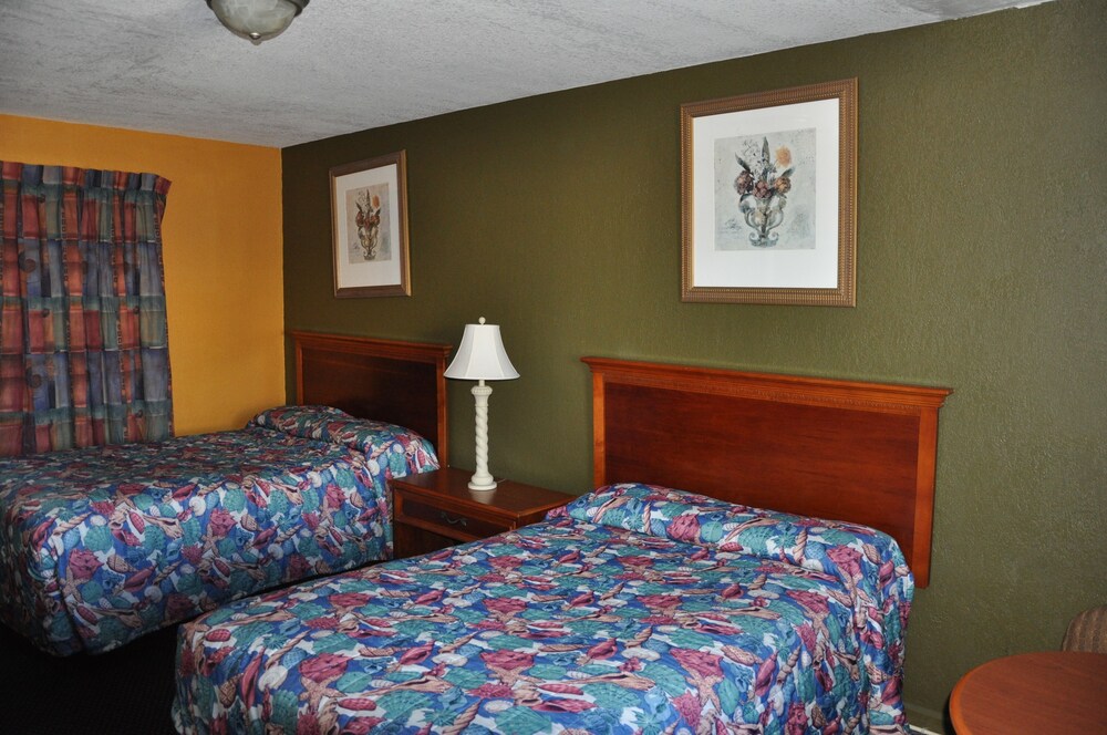 Atlantic Economy Inn - photo 13