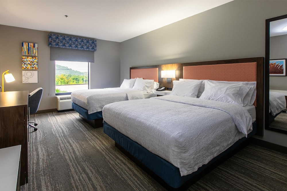 Hampton Inn & Suites Wilder - photo 9