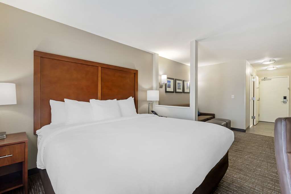 Comfort Inn & Suites Brunswick I 95 - photo 22