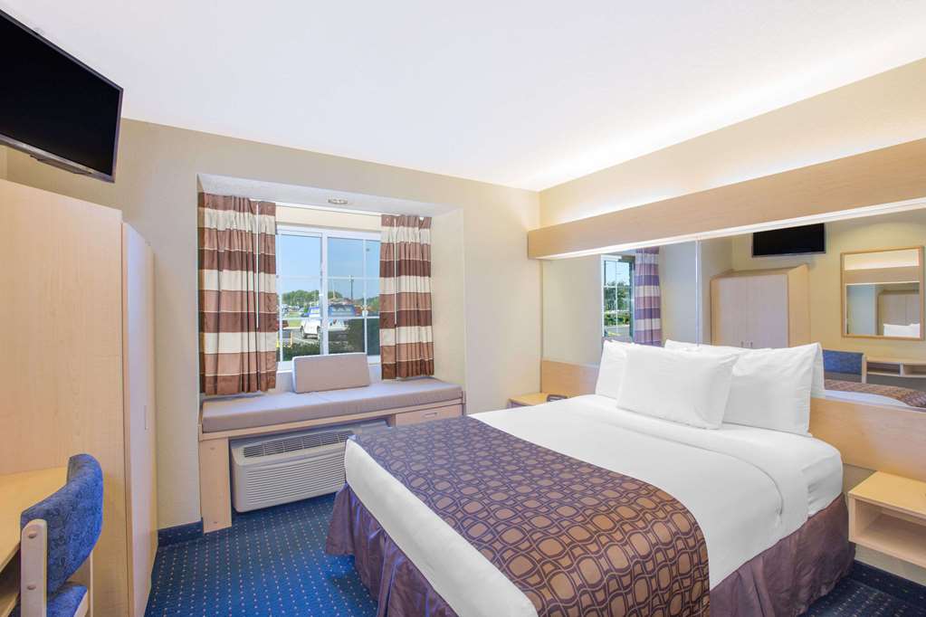 Microtel Inn & Suites by Wyndham Albertville - photo 10