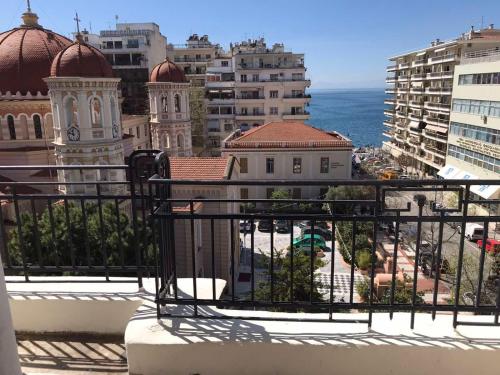 Historic Sea View Apartment Downtown Thessaloniki — 4-Star Luxury Hotel in Thessaloniki, Greece