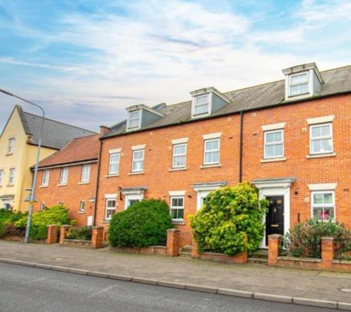 Ipswich Luxury Self Catering Town Centre Parking — 4-Star Luxury Hotel in Ipswich, United Kingdom