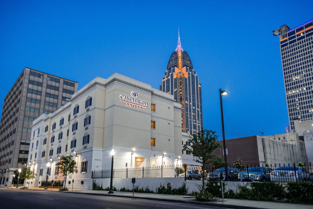 Candlewood Suites Downtown an IHG Hotel - featured photo