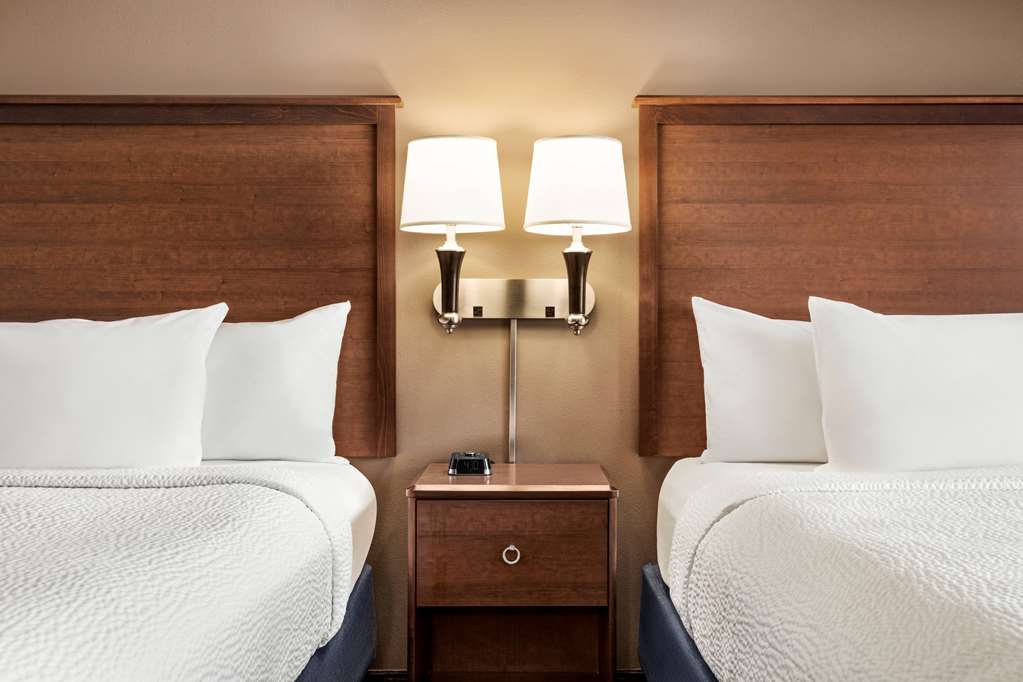 AmericInn by Wyndham Baudette - photo 38