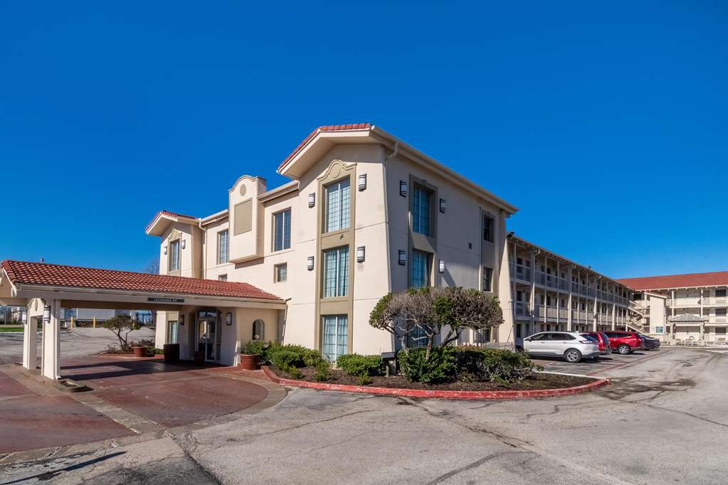 Studio 6 Fort Worth TX West Medical Center - photo 5