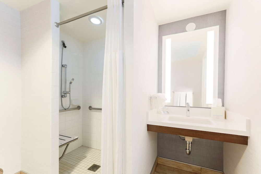 Hilton Garden Inn Reno - photo 35