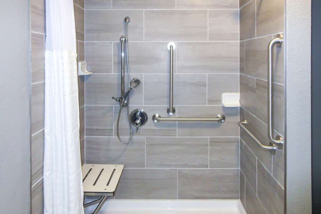 Quality Inn & Suites Hammond Near I 8090 - photo 17