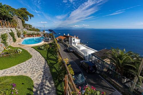 Spring Boutique Villa Amalfi — 4-Star Luxury Hotel in Agerola, Italy