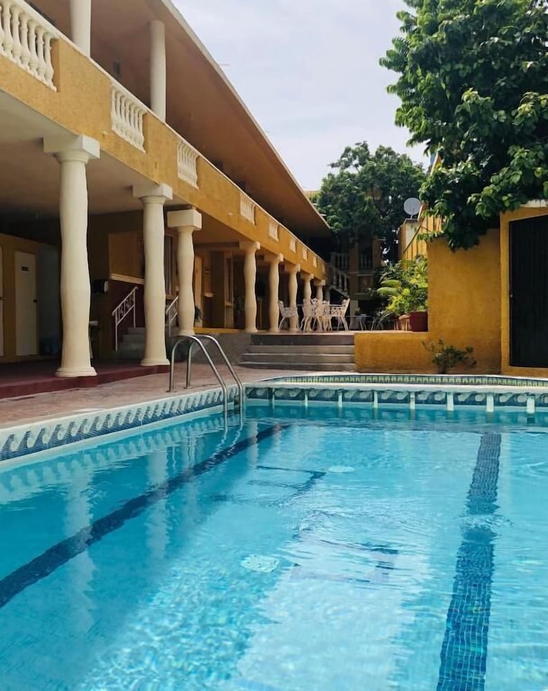 Hotel Suites Ejecutivas — Ciudad Madero
