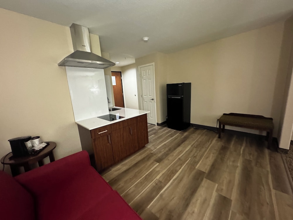 Wingate By Wyndham College Station South - photo 11