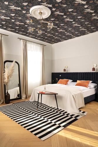 Villa Porcelaine — 4-Star Luxury Hotel in Keszthely, Hungary