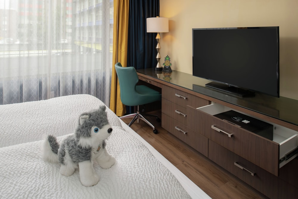 Staypineapple Hotel Rose Downtown Portland - photo 12