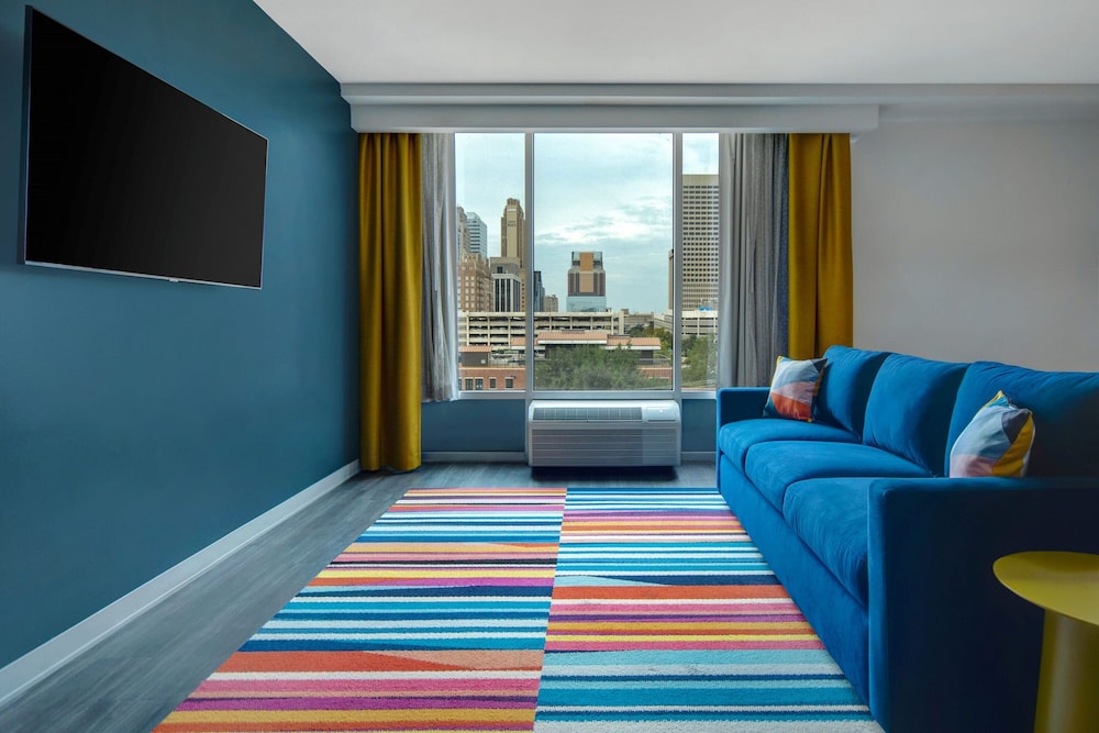 Aloft Oklahoma City Downtown Bricktown - photo 9