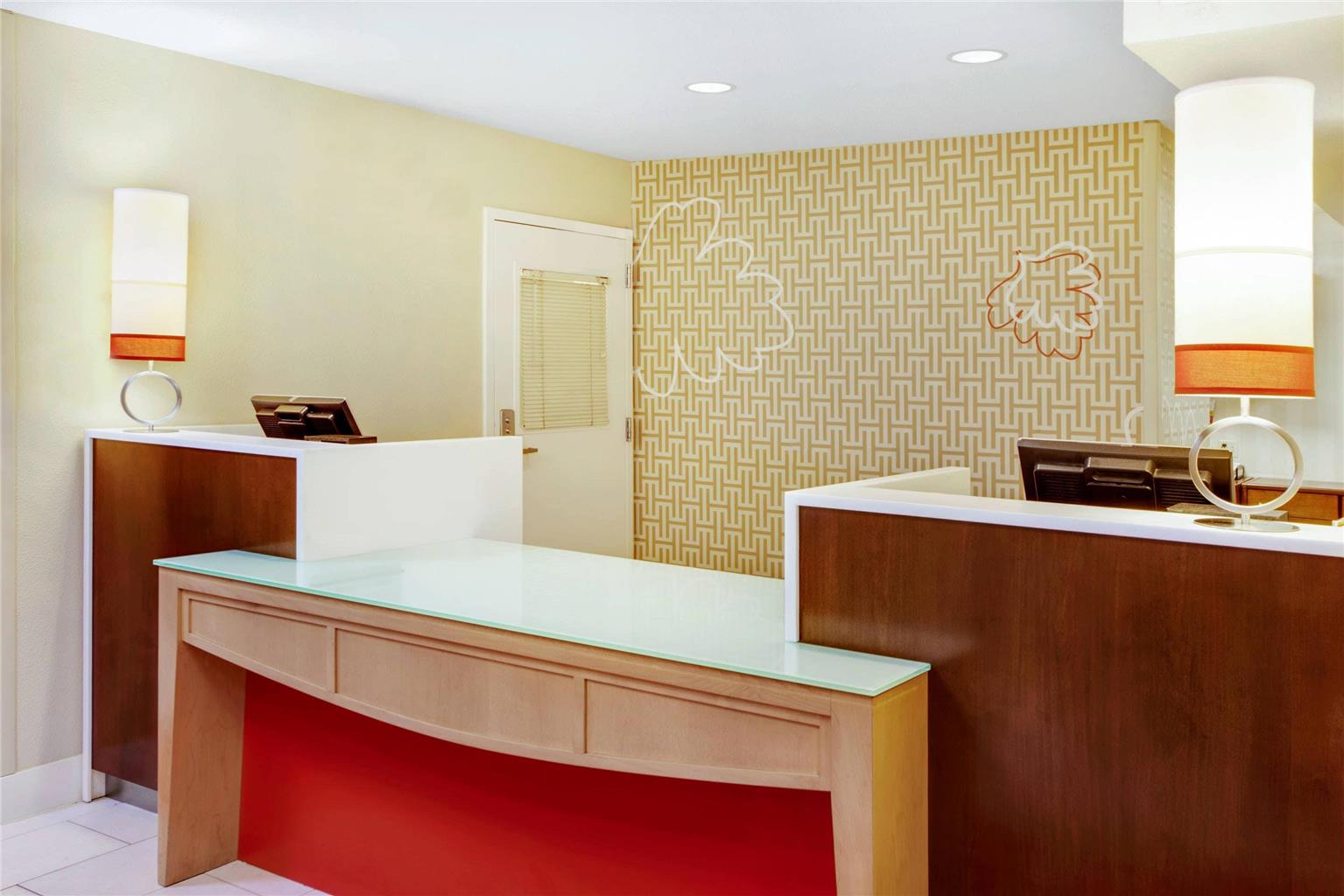 MainStay Suites Greensboro - photo 2