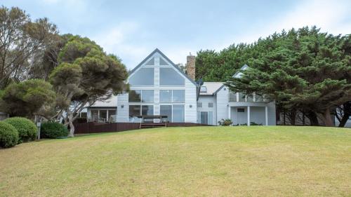 Seaside Sanctuary — Flinders