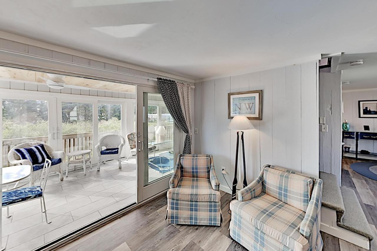 Cape Shell Oasis — West Yarmouth