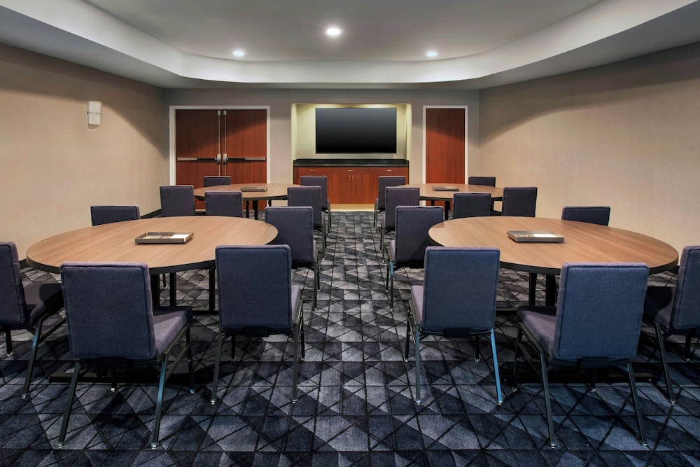 Courtyard by Marriott Paramus - photo 26