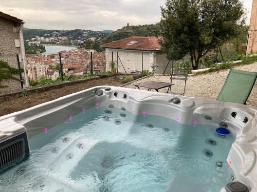 Jacuzzi Avec Vue Exceptionnelle — Vienne