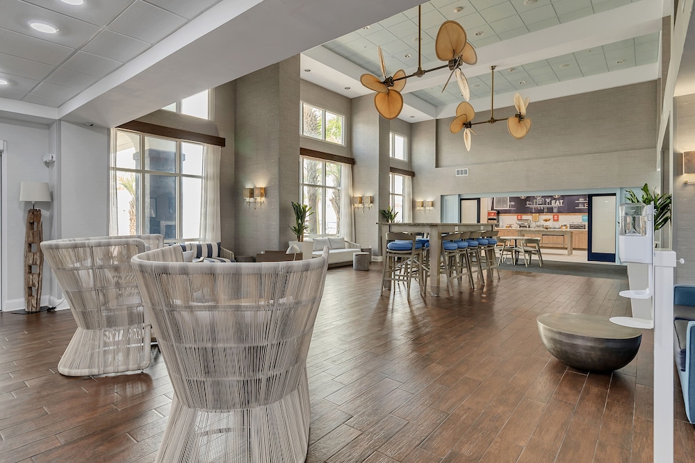 Holiday Inn Express and Suites Destin Miramar Beach by IHG - photo 3