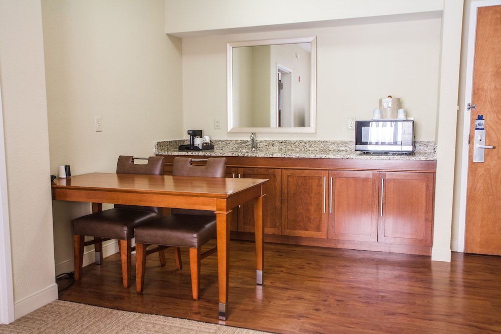 Hampton Inn Charleston Daniel Island - photo 15