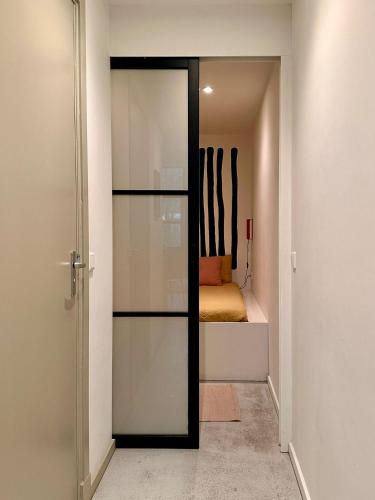 Studio in creative district FREE parking - last minute hotel in Amsterdam
