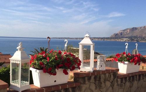 Villa sul mare Palazzolo — 4-Star Luxury Hotel in Trappeto, Italy