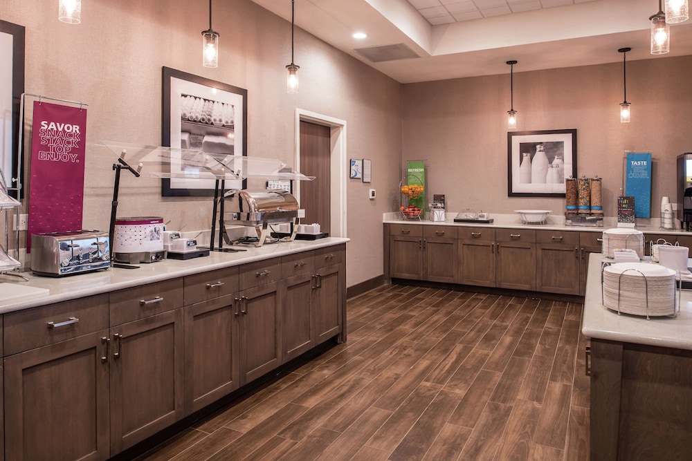 Hampton Inn Benson - photo 42