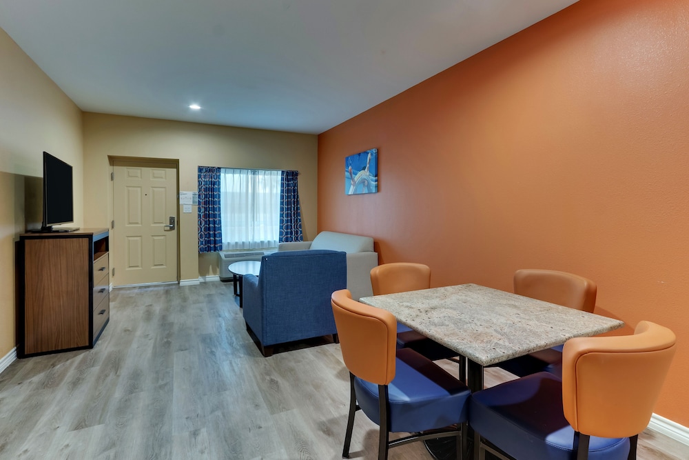 Captain's Quarters Inn - photo 25
