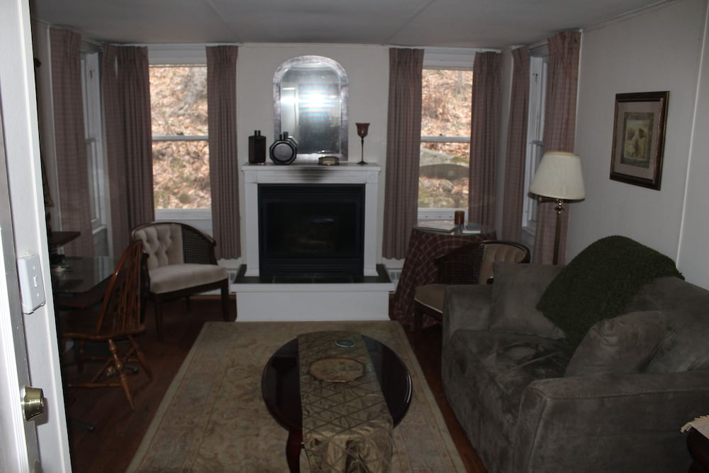 Fox Creek Inn Llc - photo 9