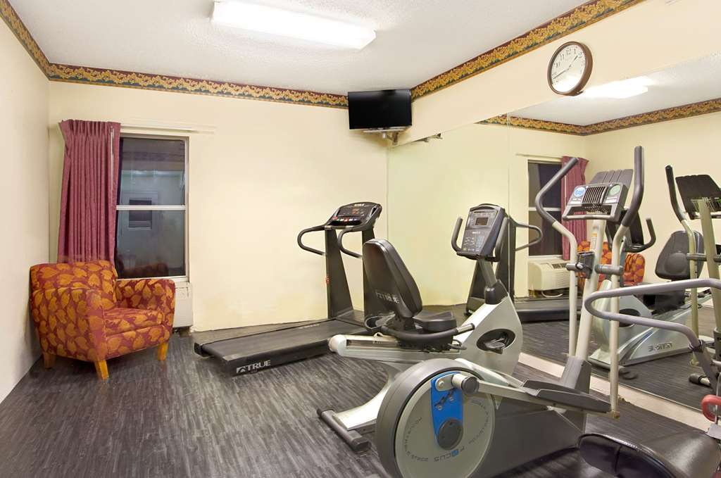 Days Inn & Suites by Wyndham Ridgeland - photo 19